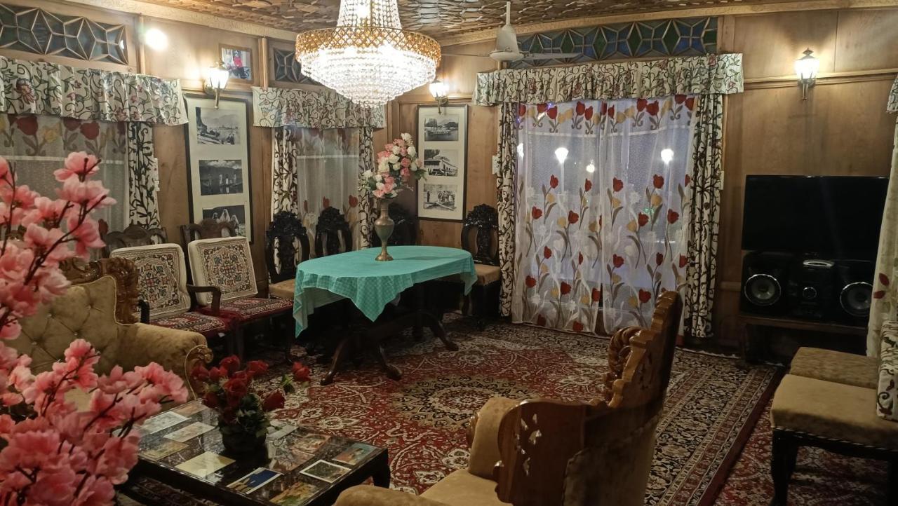 Heritage Geneva House Boat Σριναγκάρ Εξωτερικό φωτογραφία